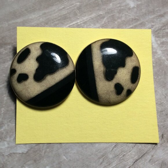 Flashback to Fab with these Totally Rad '80s Animal Print Earrings! #RetroVibes - Picture 3 of 3